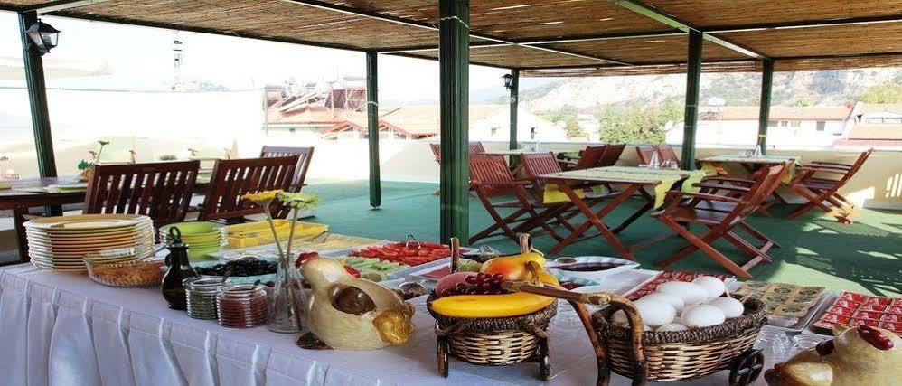 Hotel Caretta Caretta 2*